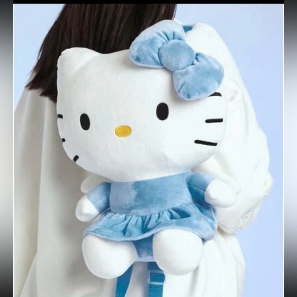 Hello Kitty Blue Angel Plush Backpack - Picture 2 of 5